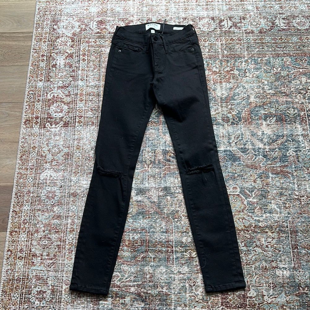 Black skinny jeans